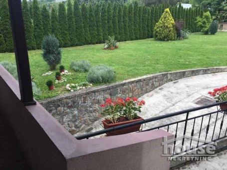 SREMSKA KAMENICA - PARAGOVO - 217.00 m2