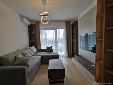 Izdavanje, Stan, 70m2 , Bubanj