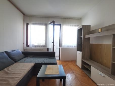 Izdavanje, Stan, 42m2 , Centar