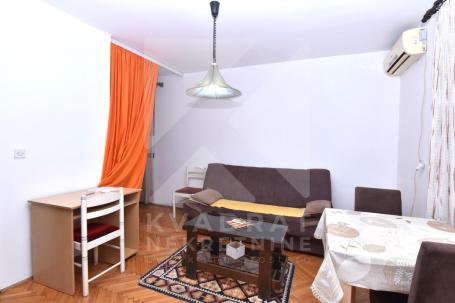 Izdavanje, Garsonjera, Podgorica, Dalmatinska ulica, 32m2