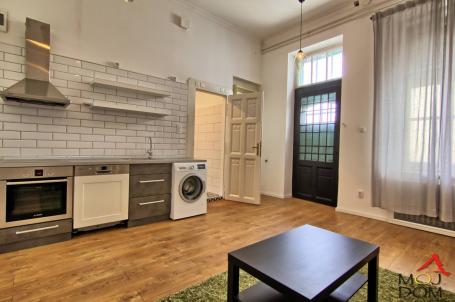 NOVI SAD - CENTAR - DVOSOBAN STAN - 44 m2 - 154,500€