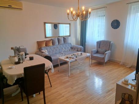 Izdavanje, Stan, 65m2 , Centar