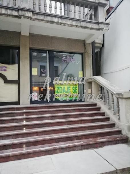Izdavanje, Poslovni prostor, 35m2 , Centar