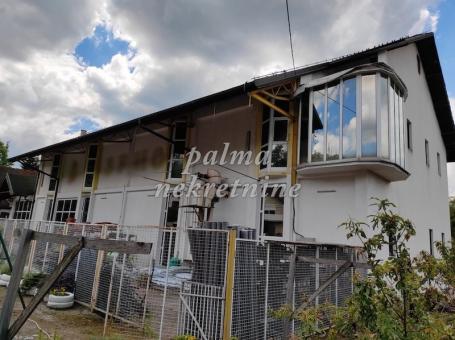 Izdavanje, Poslovni prostor, 800m2 , Ždraljica