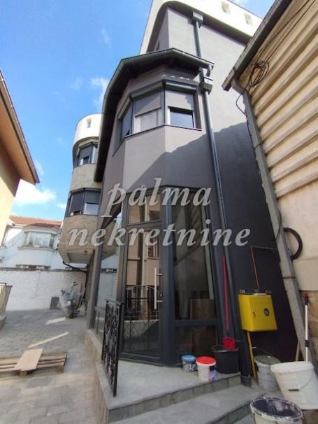 Izdavanje, Poslovni prostor, 75m2 , Centar