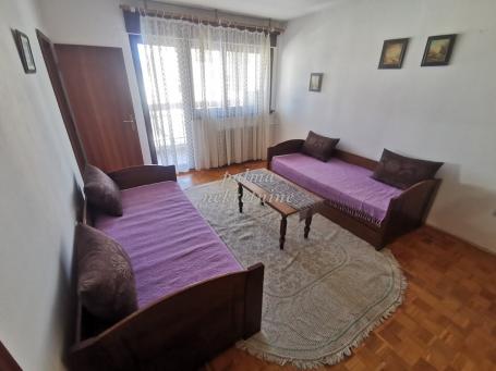 Izdavanje, Stan, 60m2 , Veliki Park