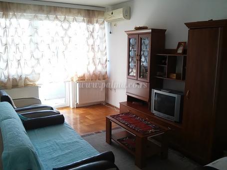 Izdavanje, Stan, 53m2 , Veliki Park