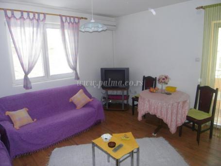 Izdavanje, Stan, 45m2 , Centar