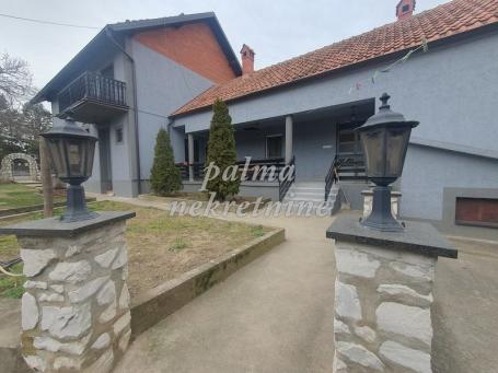 Prodaja, Kuća, 600m2 , Lapovo