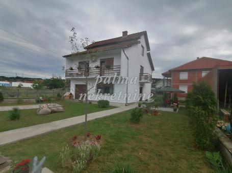 Prodaja, Kuća, 220m2 , Ilićevo