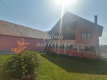 Prodaja, Kuća, 220m2 , Topola