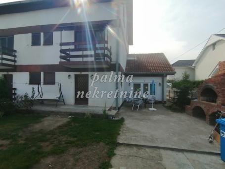 Prodaja, Kuća, 270m2 , Šumarice