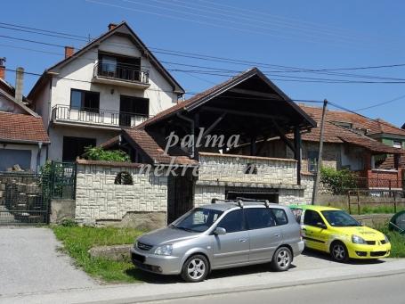 Prodaja, Kuća, 220m2 , Beloševac