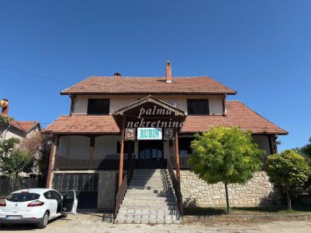 Prodaja, Kuća, 500m2 , Divostin