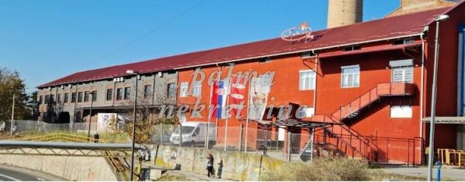 Prodaja, Lokal, 2000m2 , Bagremar