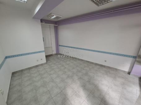 Prodaja, Lokal, 18m2 , Centar