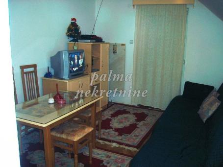 Prodaja, Stan, 43m2 , Centar