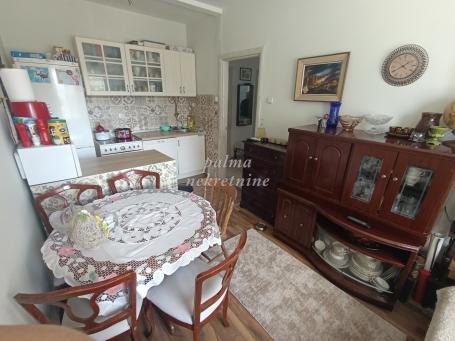 Prodaja, Stan, 70m2 , Centar