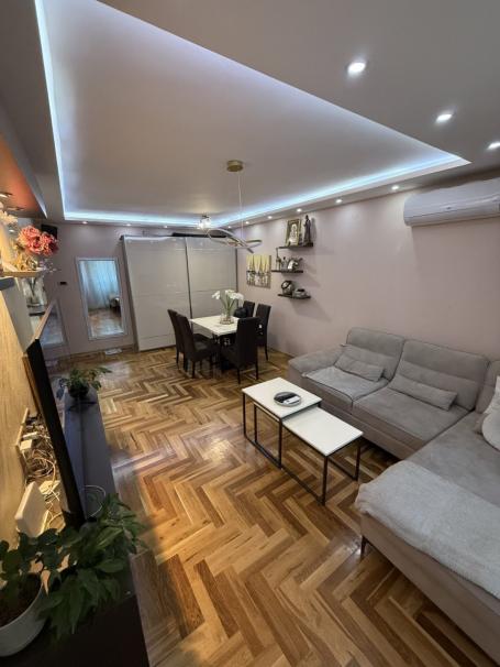 NOVI SAD - KEJ - 42.00 m2
