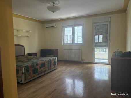 VOZDOVAC LEKINO BRDO 72m2 , (T) ,700e