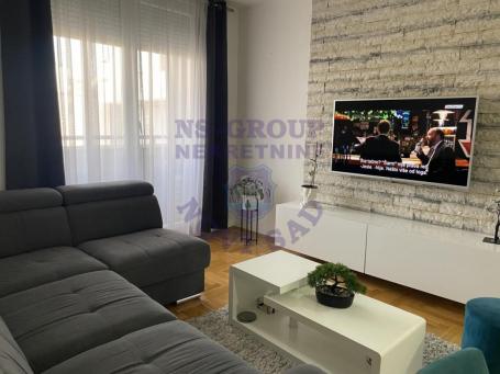 573740-Odlican jednoiposoban stan