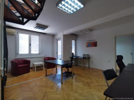 Prodaja, Stan, 50m2 , Centar