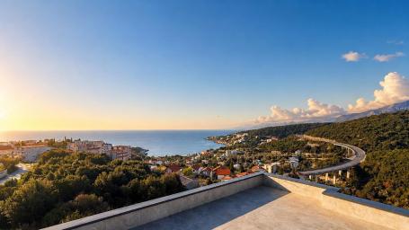 A finished apartment with a sea view and a garage space in Utekha, 500 m from the beach. 