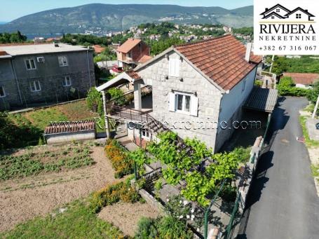 Two-storey house in Herceg Novi Podi settlement