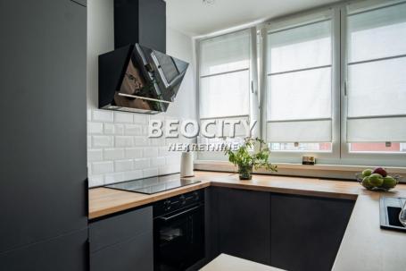 Novi Sad, Rotkvarija, Bulevar kralja Petra I, 2.0, 56m2, 159900EUR