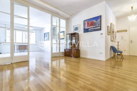 Zagreb, strogi centar, izuzetan četverosoban stan, 144 m²