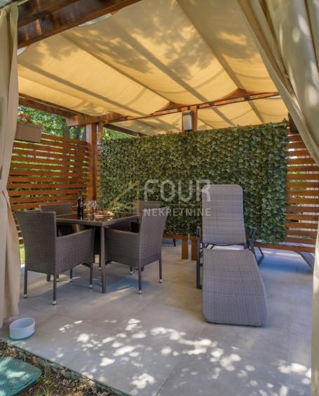 Otok Krk, Malinska, 1s+db, okućnica 81m2 + parkirno mjesto