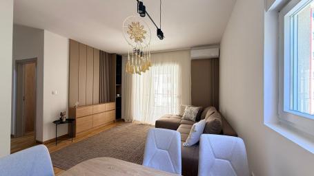 Prodaja novog, moderno opremljenog jednosobnog apartmana 46m² – Bečići, Budva