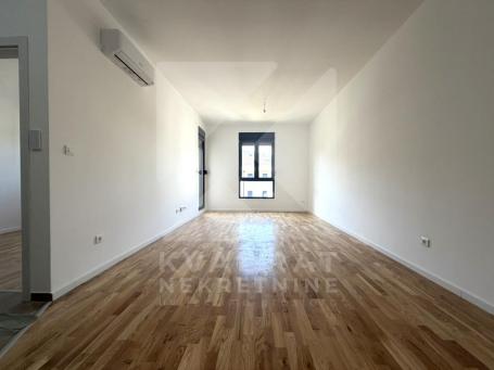 Izdavanje, Jednosoban stan, Podgorica, Tološi, 45m2
