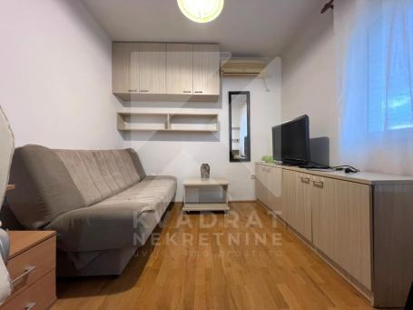 Izdavanje, Garsonjera, Podgorica, Dalmatinska ulica, 25m2