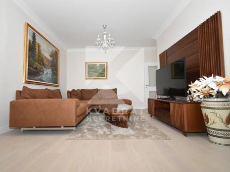 Izdavanje, Trosoban stan, Podgorica, Momišići, 100m2