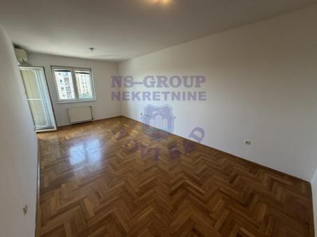 Dvosoban stan Novo Naselje
