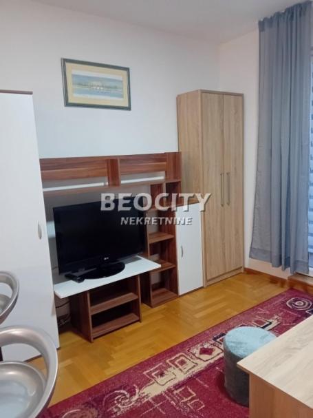 Novi Sad, Cara Dušana, Cara Dusana , 0.5, 30m2, 300EUR