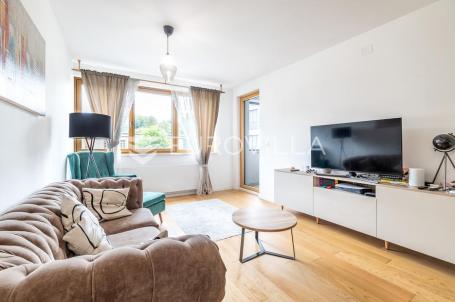 Zagreb, Črnomerec, Domobranska ulica, trosoban stan 74 m² i garažno parkirno mjesto