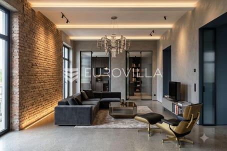 Zagreb, Palmotićeva, prostran četverosoban stan, trenutno roh bau, 163 m²