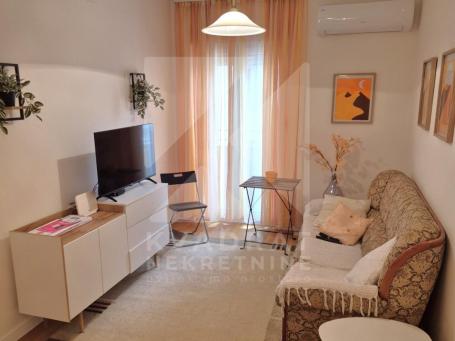 Izdavanje, Jednosoban stan, Podgorica, Central Point, 40m2