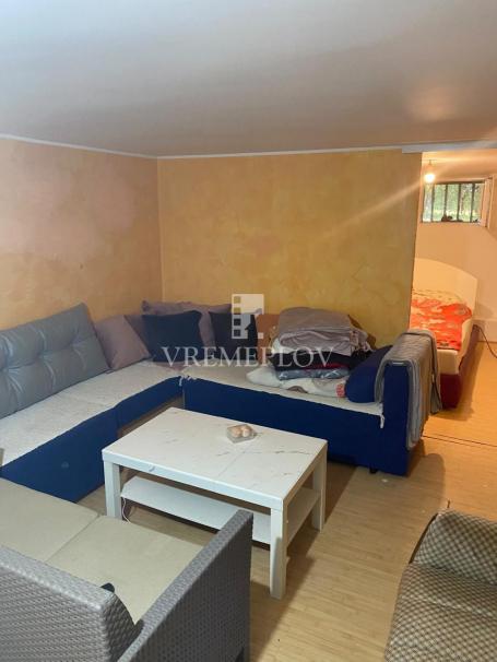 Adaptirana garaža Borča ID#2488