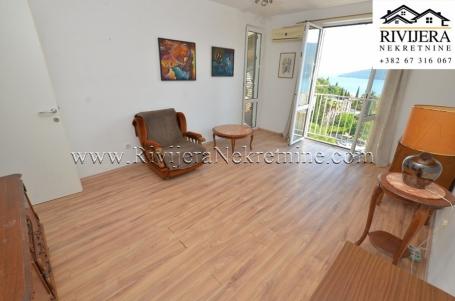Three-bedroom apartment in Topla 2 Herceg Novi
