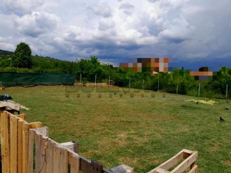 Izdaje se plac na Panteleju, 400m2!