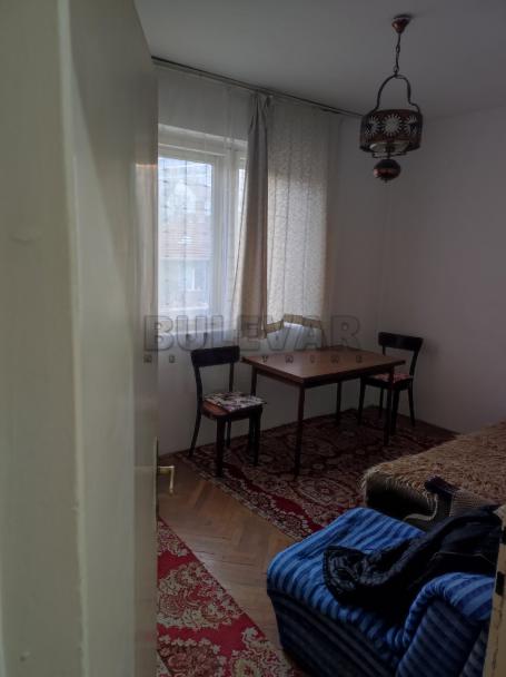 Izdaje se stan na Paliluli!