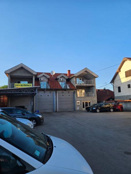 Poslovno-stambeni prostor u Leskovcu, 766m2