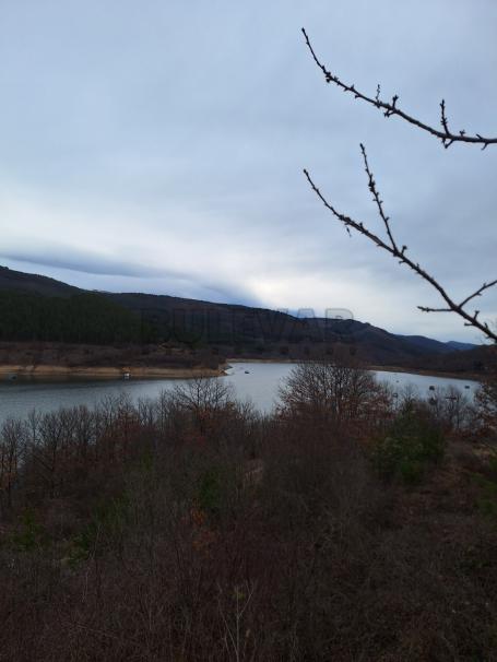 Plac 750m2, Zavojsko jezero