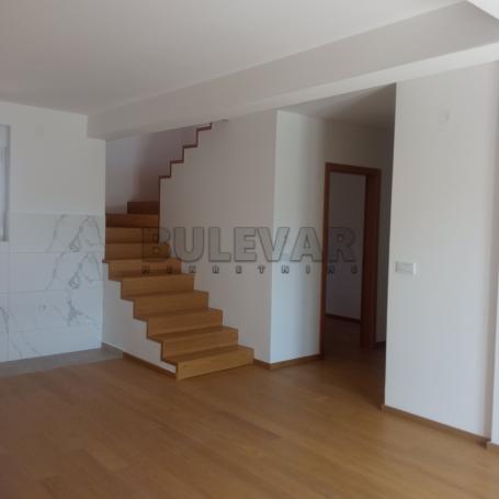 Odlična novogradnja duplex u Erdogliji