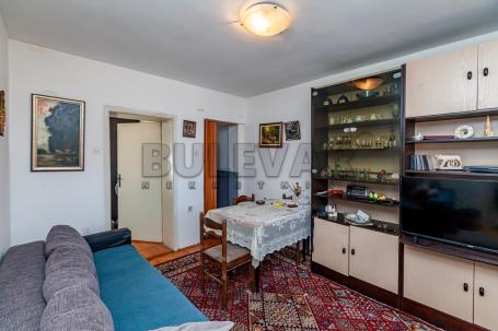 Kuća  kod  Pivare, 191 m2, garaža, plac 392 m2