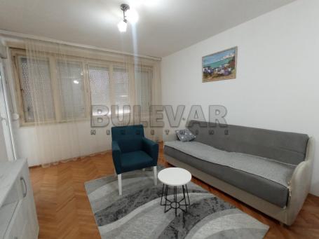 Izdaje se dvosoban stan kod Margera, 43m2