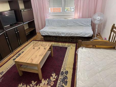Izdaje se dvoiposoban stan kod Rode, 55m2